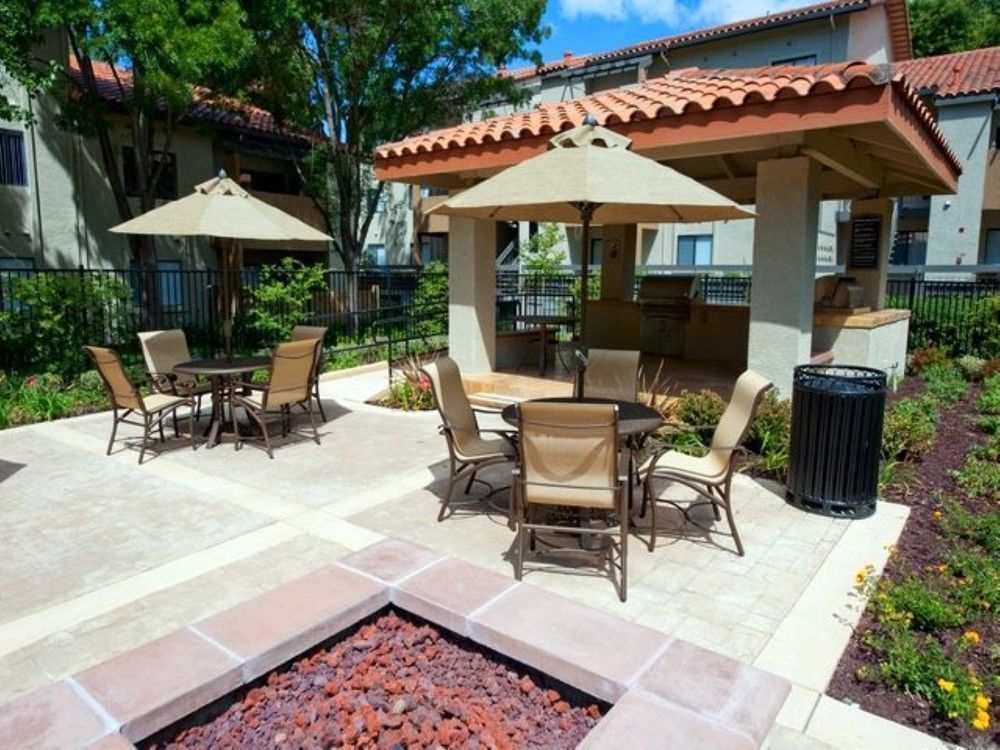 Global Luxury Suites At Downtown Mountain View Exterior foto
