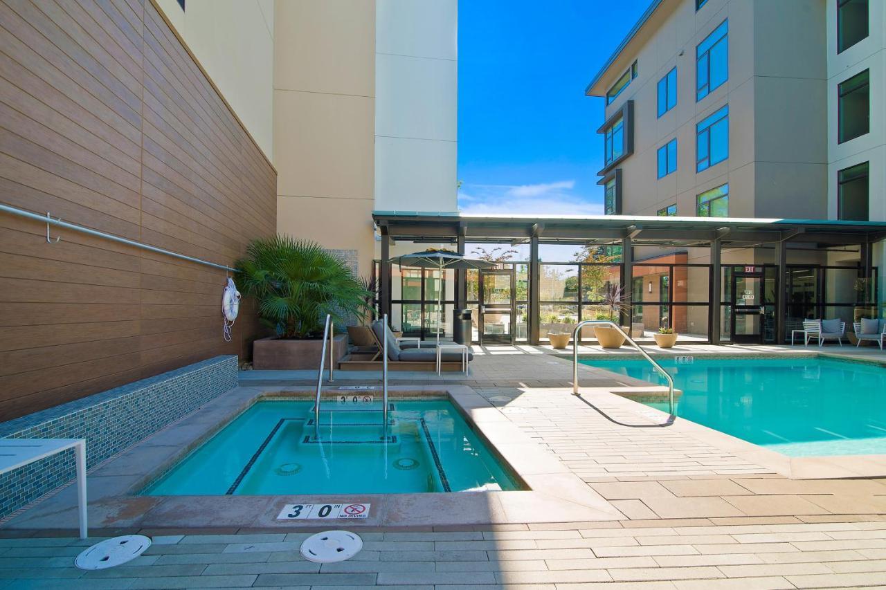 Global Luxury Suites At Downtown Mountain View Exterior foto